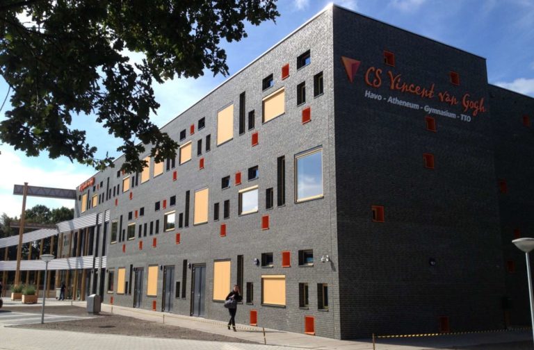 Assen Škola